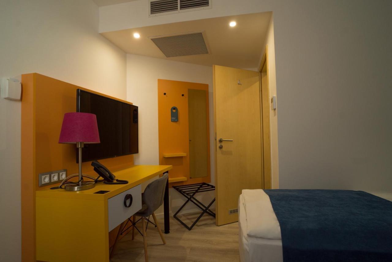 Hotel Civitas Sopron Exterior foto