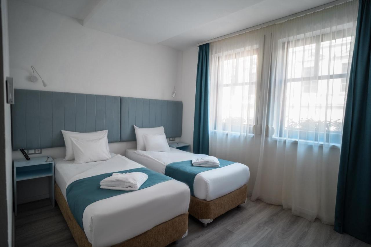Hotel Civitas Sopron Exterior foto